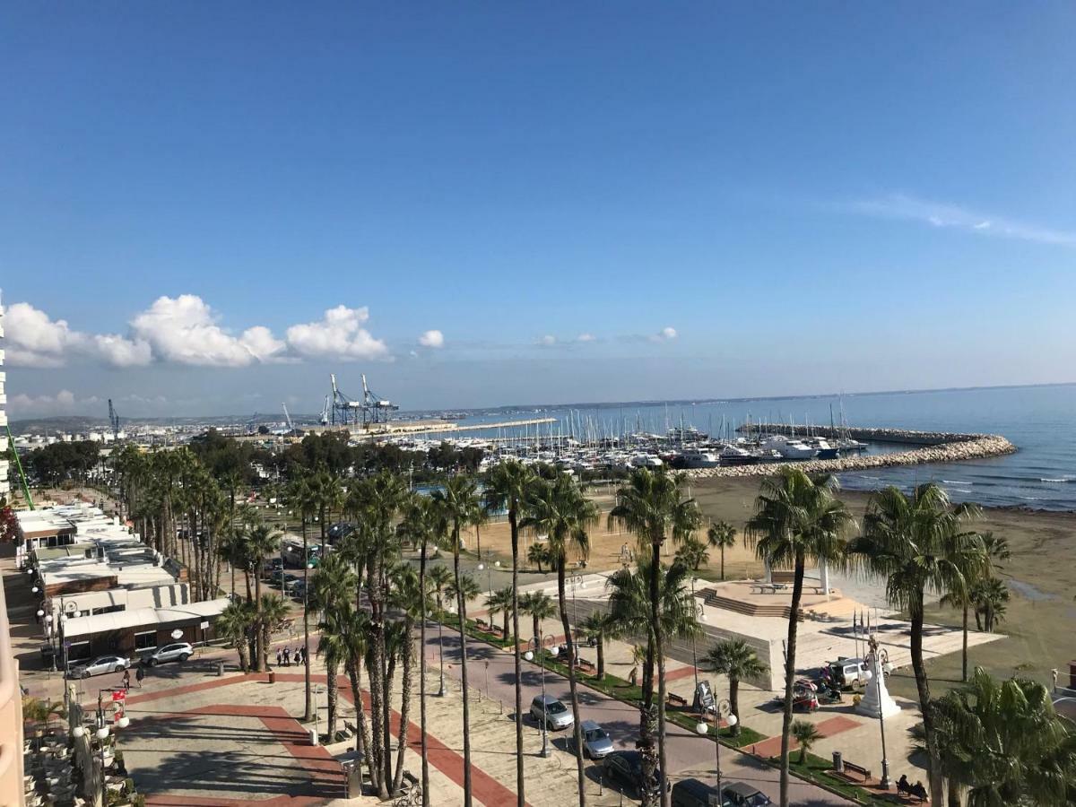 Sea View Central Apt Ithaki Ларнака Екстериор снимка