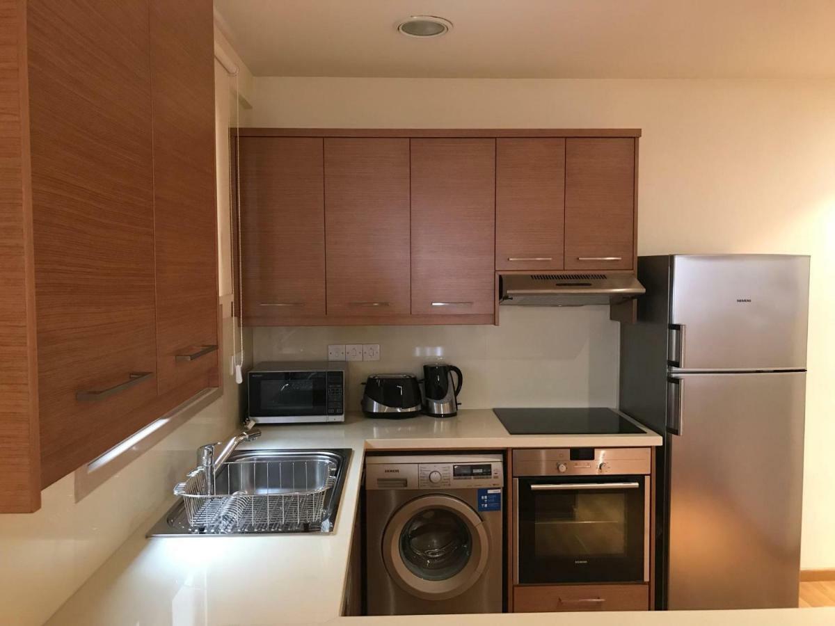 Sea View Central Apt Ithaki Ларнака Екстериор снимка